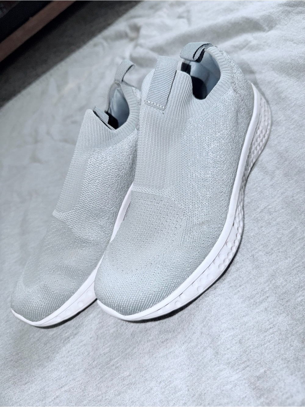 Light Gray/Teal Slip-On Knit Sneakers